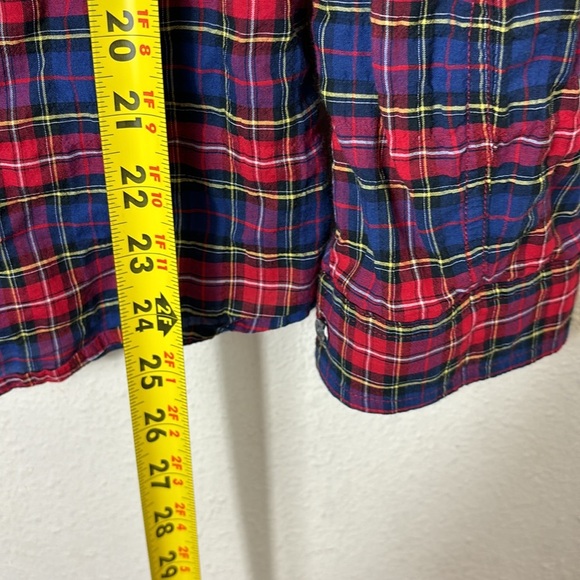 J. McLaughlin Crinkle Button Down Long Sleeve Shirt Size M Plaid Red Blue - Picture 6 of 8